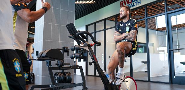 Neymar completa 10 dias sem treinar em campo com a seleção