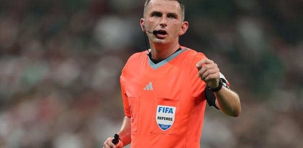 Lesão tira Michael Oliver de Costa do Marfim x Equador na Copa