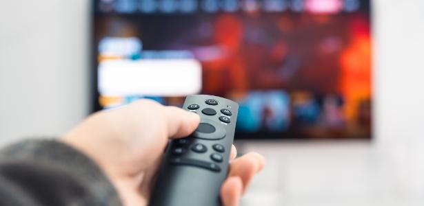 YouTube lança 16 canais de TV gratuitos e entra de vez na guerra do sofá