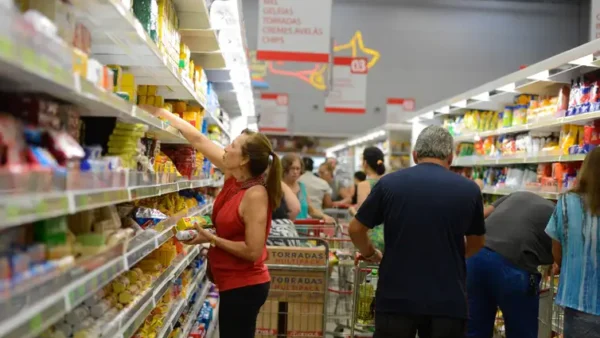 Após reeleição, mercado eleva previsão de inflação para 5,3% em 2027