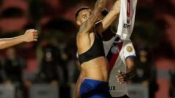 Bahia e São Paulo duelam por vaga em torneio continental