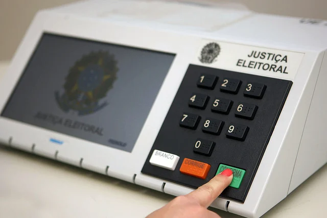TRE-RJ prevê votação mais rápida no segundo turno e anuncia mudanças no Rio