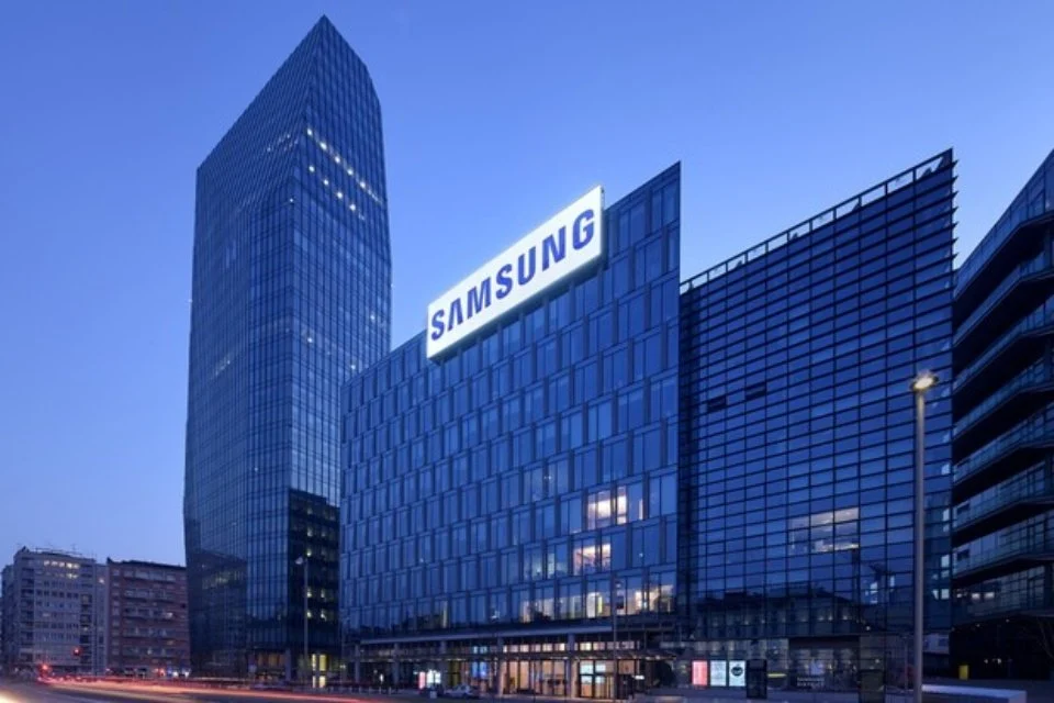 Samsung supera 100 trilhões de wons em lucro trimestral com boom da inteligência artificial