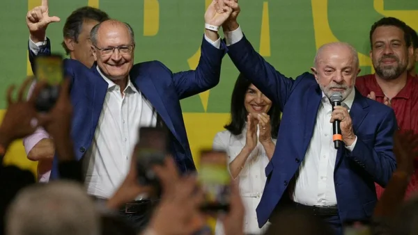 Reação da Bolsa à reeleição de Lula deveria ser estudada por sua excentricidade subversiva