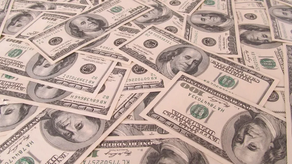 Dólar agora sobe a R$ 5,04 com tensão das eleições de 2026