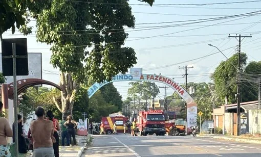 Bombeiros resgatam mulher que subiu em pórtico na entrada da Fazendinha, em Macapá