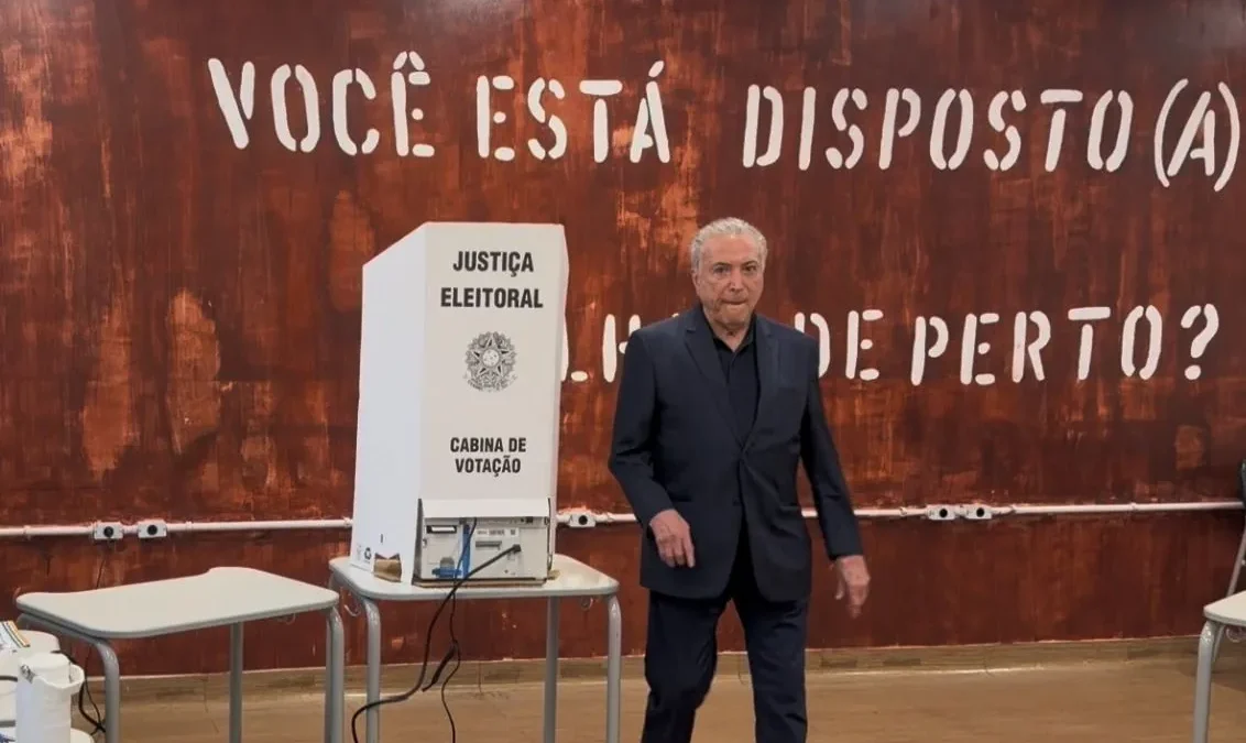 Michel Temer vota em São Paulo e defende pacificação do país após o segundo turno