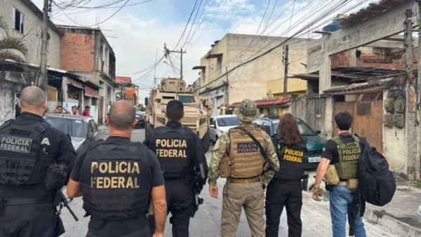 PF e PM prendem homem condenado a 23 anos por estupro de vulnerável no RJ, em Quissamã