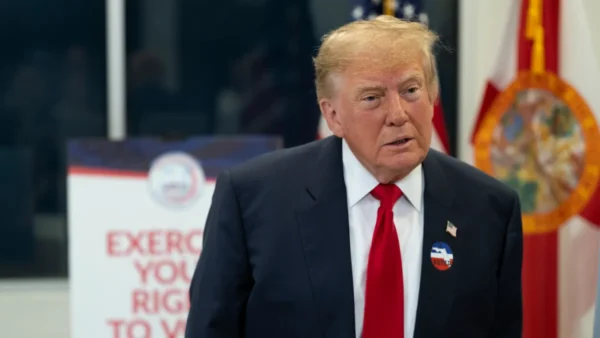 Trump chama eleição brasileira de “desgraça” e diz que vai conversar com Lula