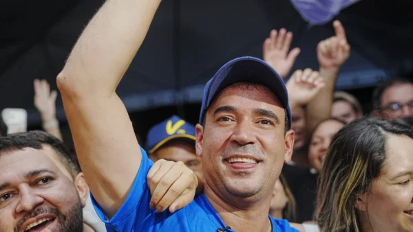 Vicentinho Júnior anuncia equipe de comunicação e acelera transição no Tocantins