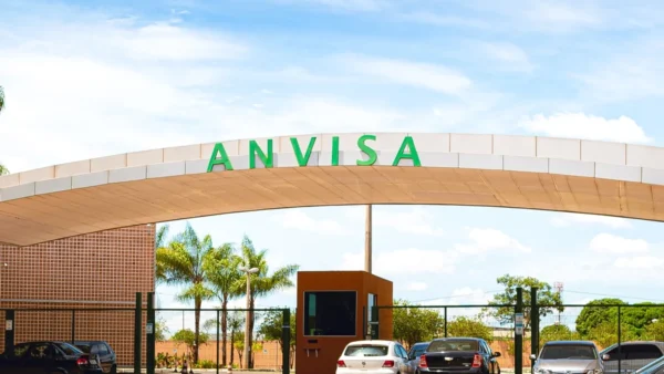 Anvisa manda recolher lote de linguiça após detectar bactéria que causa infecção