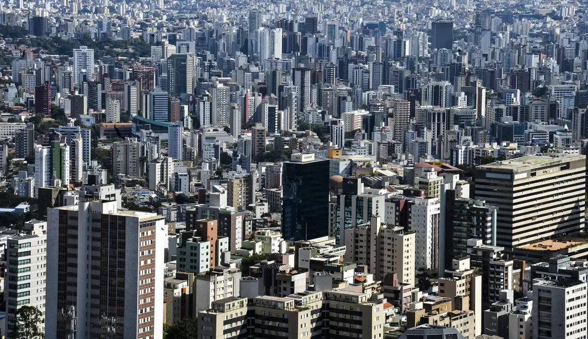 Finados: veja o que abre e fecha em Minas no feriadão