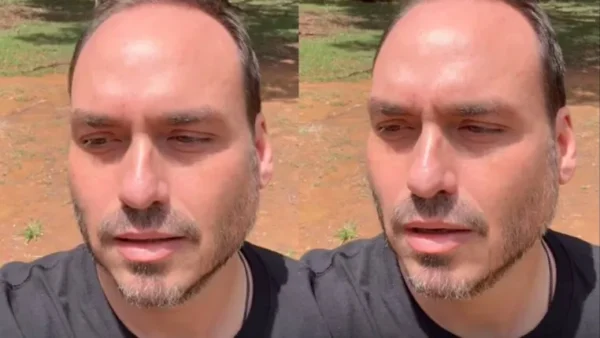 Após visitar Jair Bolsonaro, Carlos revela situação que o deixou assustado