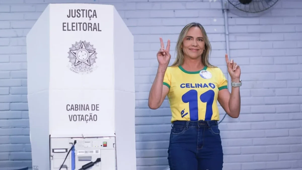 Celina Leão vota com Michelle Bolsonaro e Bia Kicis no Lago Norte, em Brasília