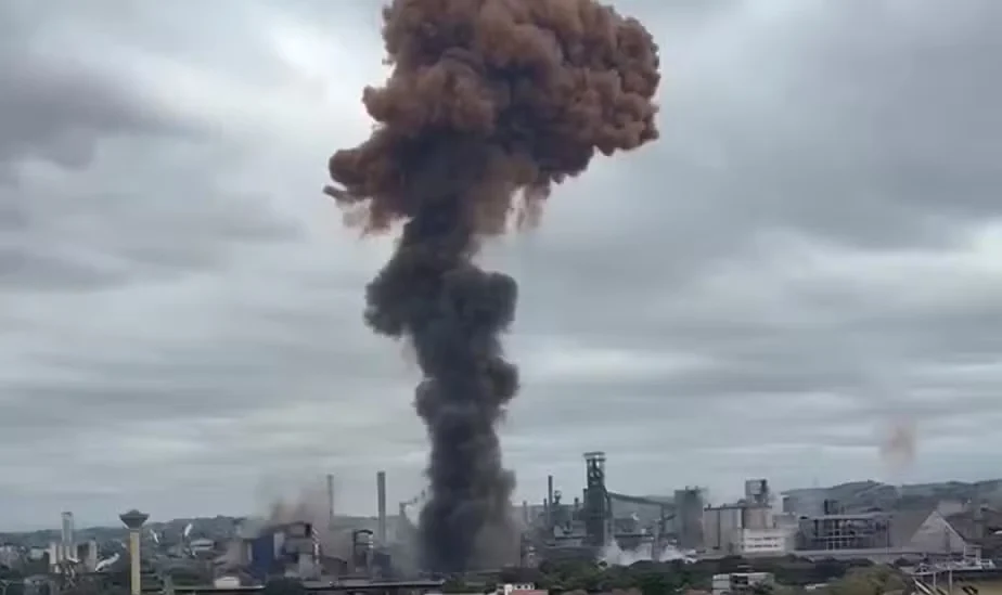 Explosão na CSN assusta moradores de Volta Redonda e mobiliza bombeiros