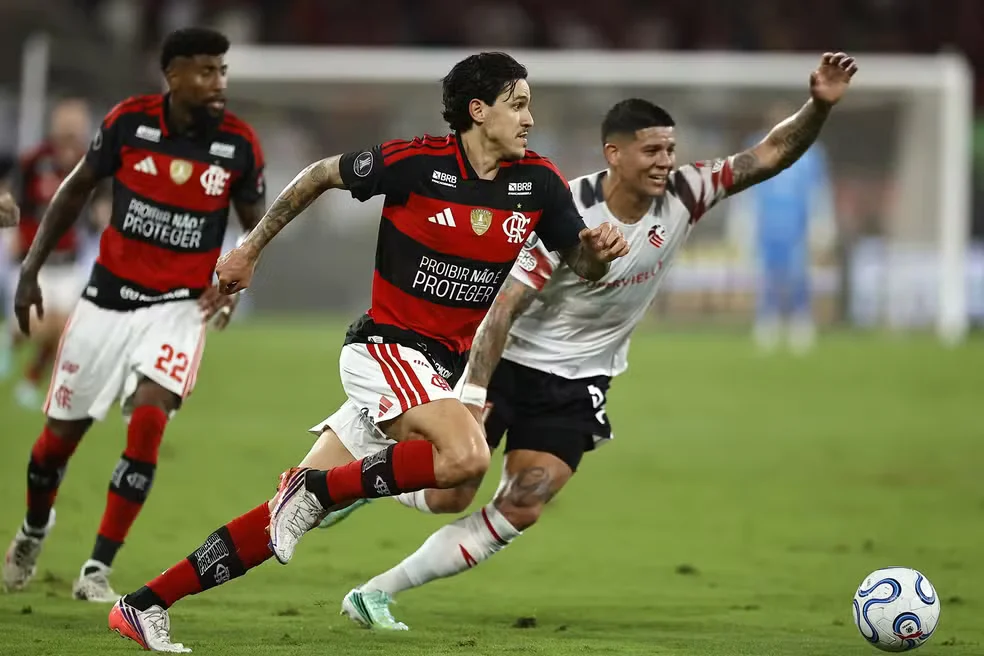 Flamengo recorre à Conmebol por escalação de Rojo e tenta vaga na final da Libertadores