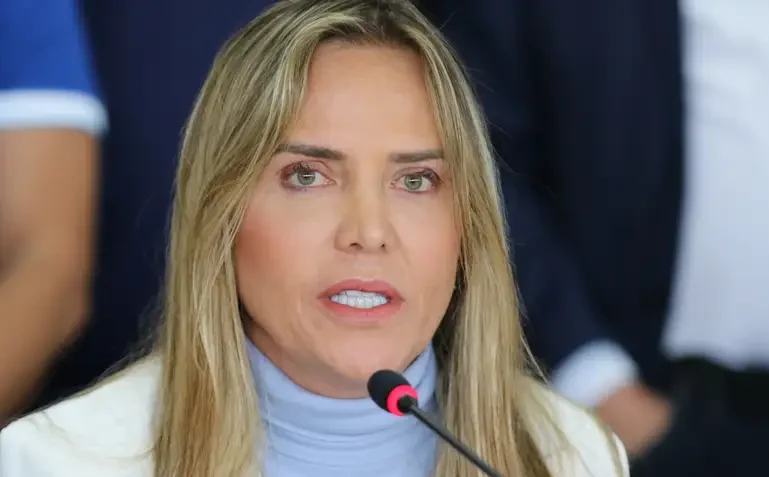 Celina Leão tem 57,8% e Leandro Grass 42,2% com 10% das urnas apuradas no DF