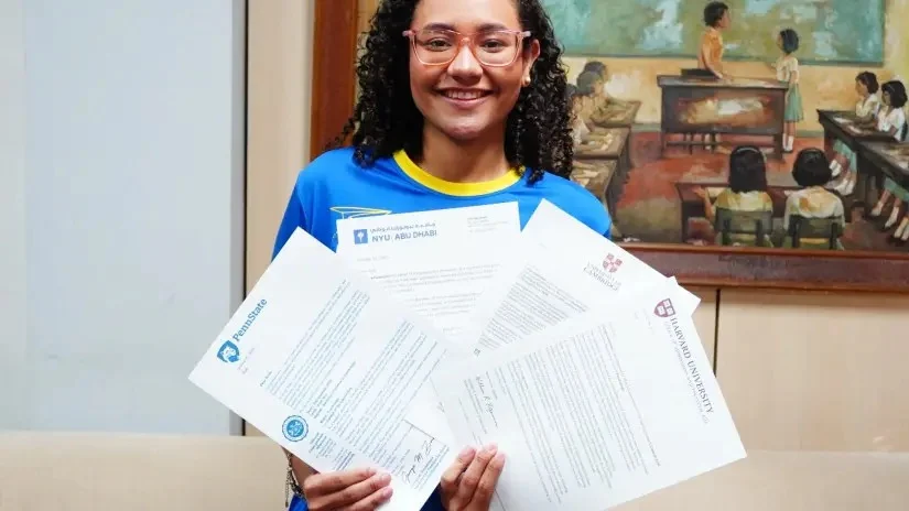 Filha de faxineira, estudante de escola pública do Ceará é aprovada em Harvard aos 17 anos