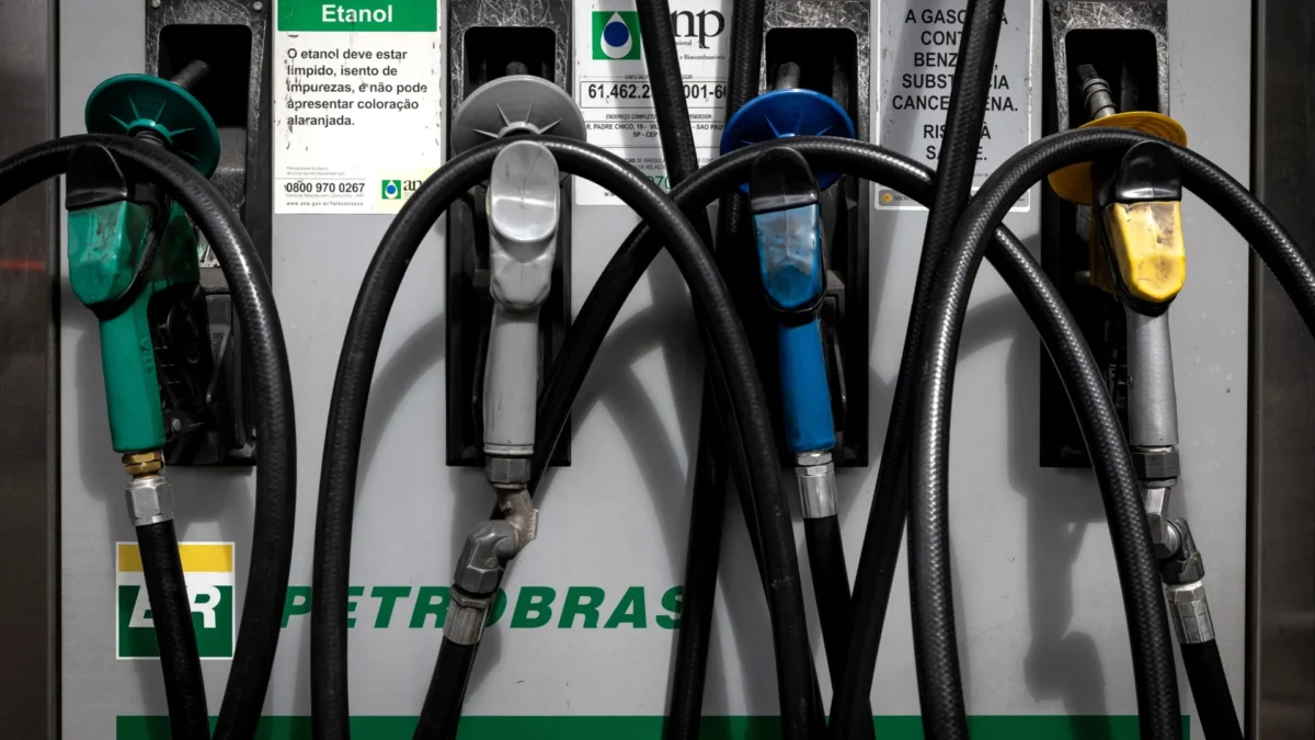 Confaz eleva ICMS do diesel em 11,1% para 2027 e pressiona preço