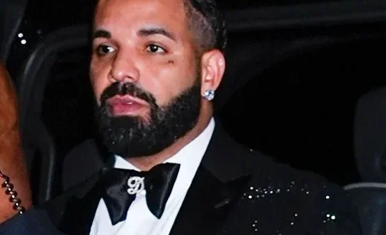 Drake completa 40 anos e presenteia convidados com bolsas Hermès e Chanel