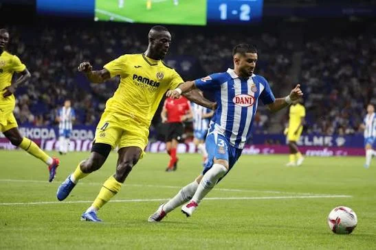 Villarreal recebe Espanyol em confronto marcado por momentos opostos na LaLiga