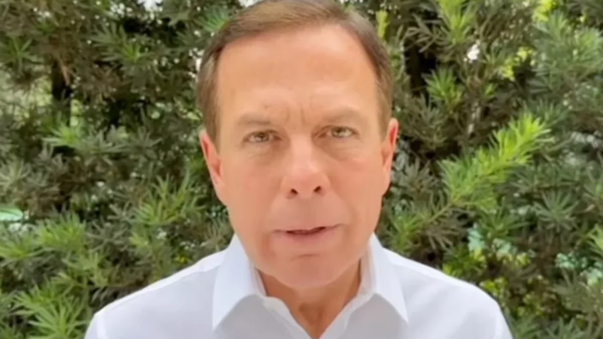 Após romper com Jair Bolsonaro, João Doria declara apoio a Flávio no segundo turno