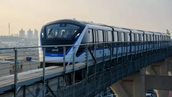Monotrilho vai remover famílias da favela mais antiga de SP, mas Metrô não informa quantas
