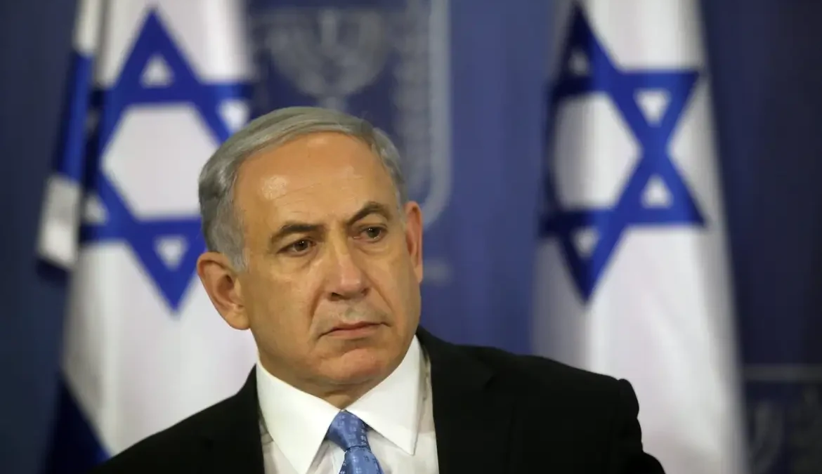 Netanyahu fica sem maioria parlamentar e acusa fraude eleitoral