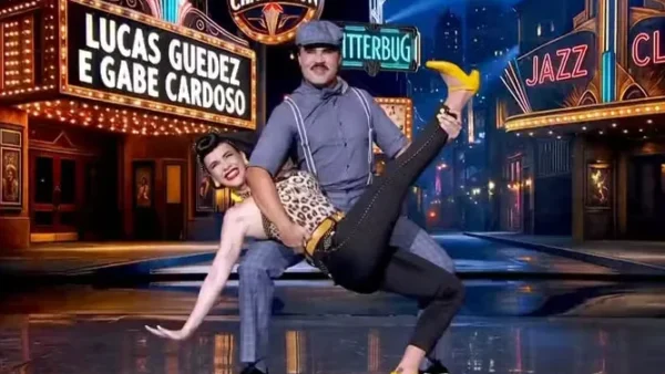 Gabi Cardoso anuncia gravidez ao vivo no Dança dos Famosos e revela se vai continuar no programa