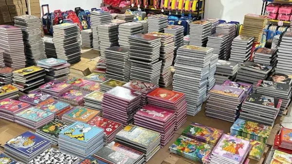 Justiça do DF determina que pais dividam despesas com material escolar e uniforme